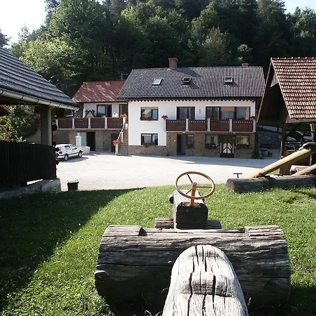 Pri Lazarju Farm