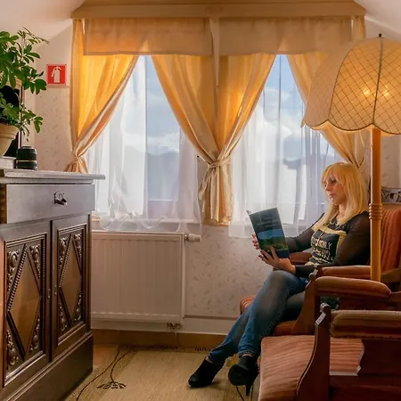 Pri Lazarju Farm Podgrad (Osrednjeslovenska)