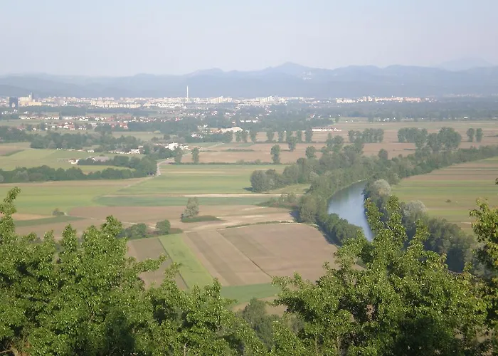 مزرعة للإقامة Pri Lazarju Farm