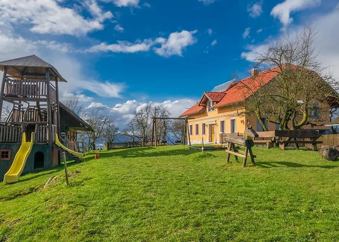 مزرعة للإقامة Pri Lazarju Farm Podgrad (Osrednjeslovenska)